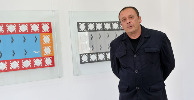 Габриел Глид: У земљи среће ништа се не мења